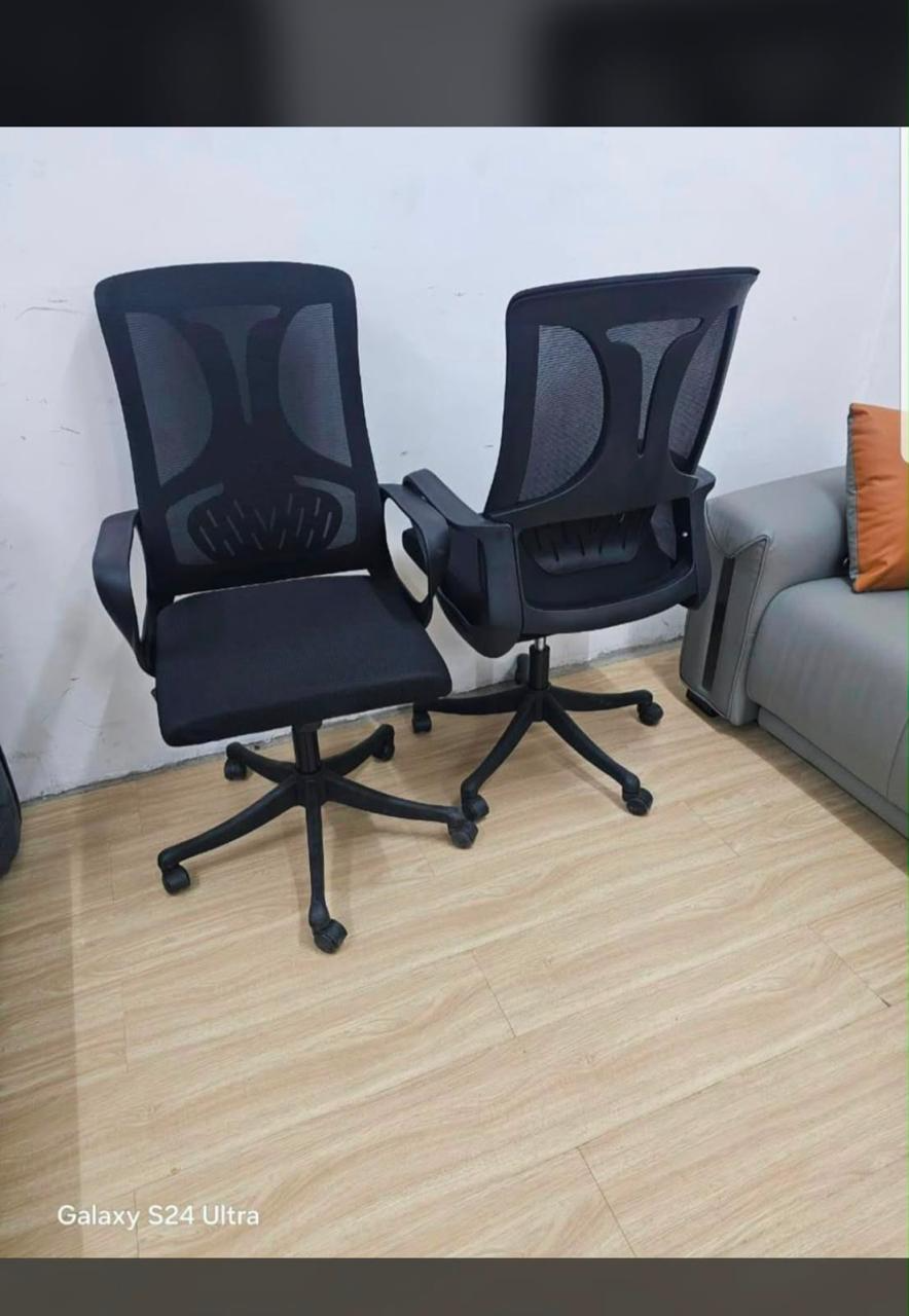 108 Black Office Chair